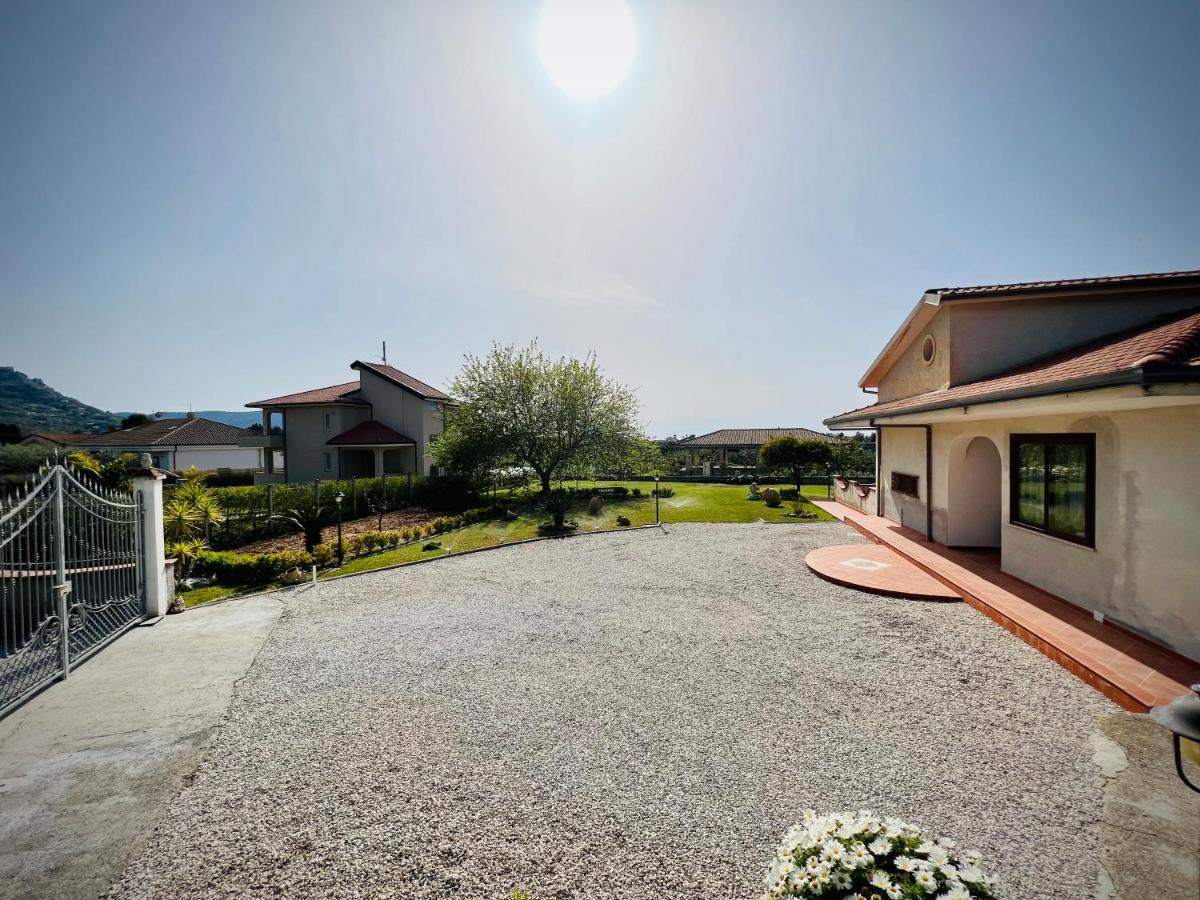 Apartamento A Casa Di Ale Santa Maria di Castellabate Exterior foto